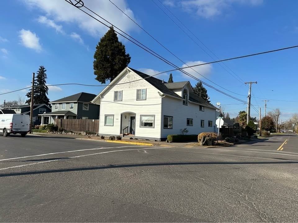 3289 3rd St - Photo 2 of 11