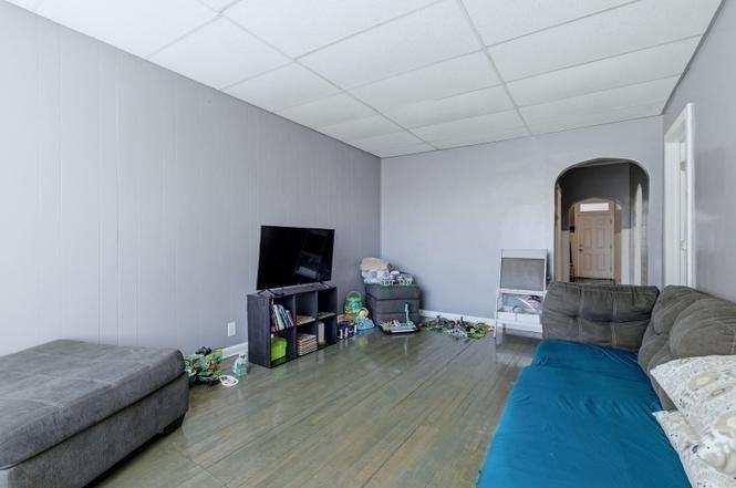 8412 S Manistee Ave #2 - Photo 5 of 20