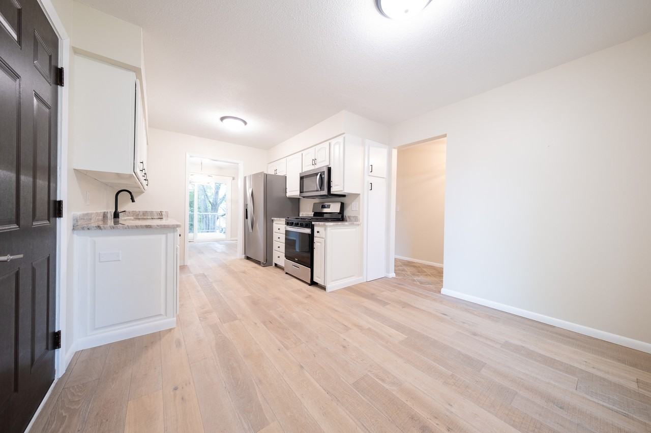 14200 Elgin Ct #1 - Photo 3 of 40