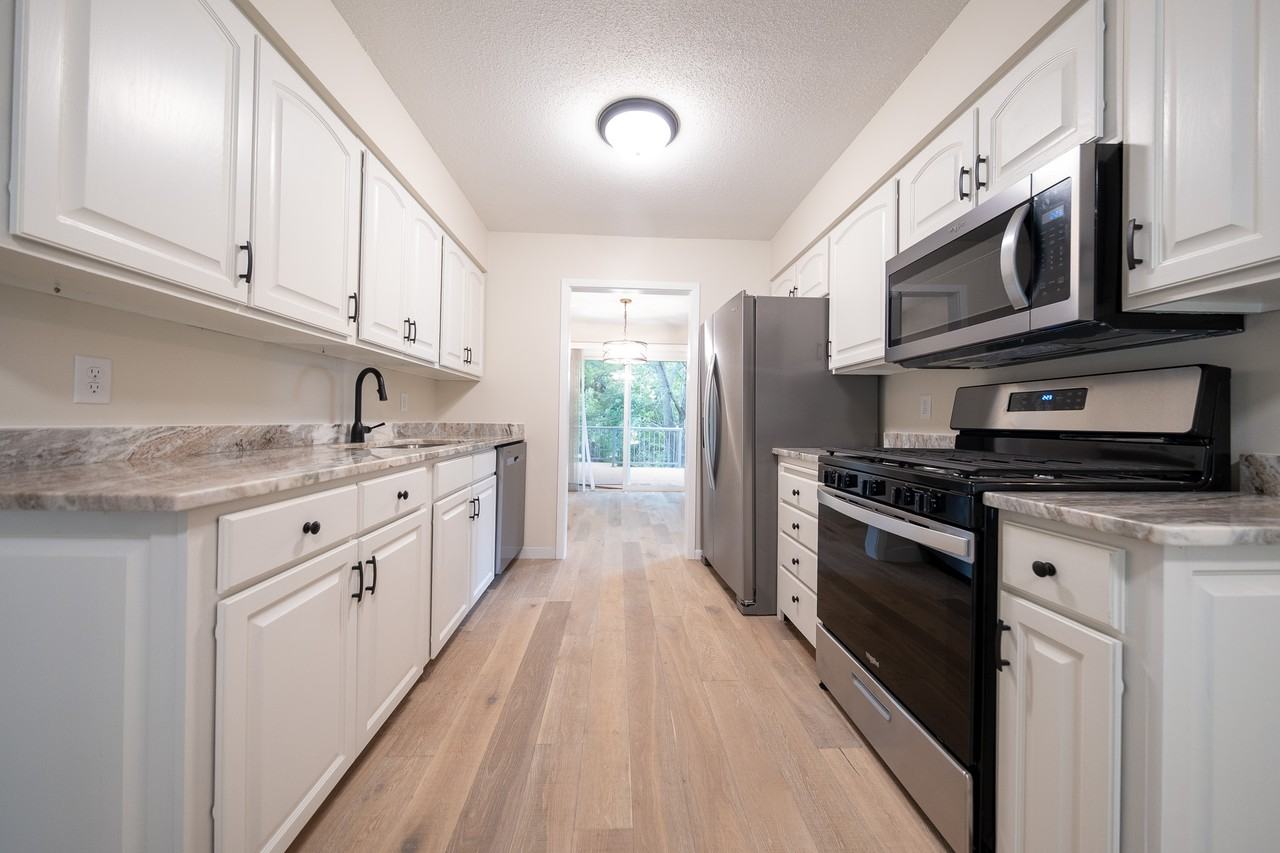 14200 Elgin Ct #1 - Photo 6 of 40