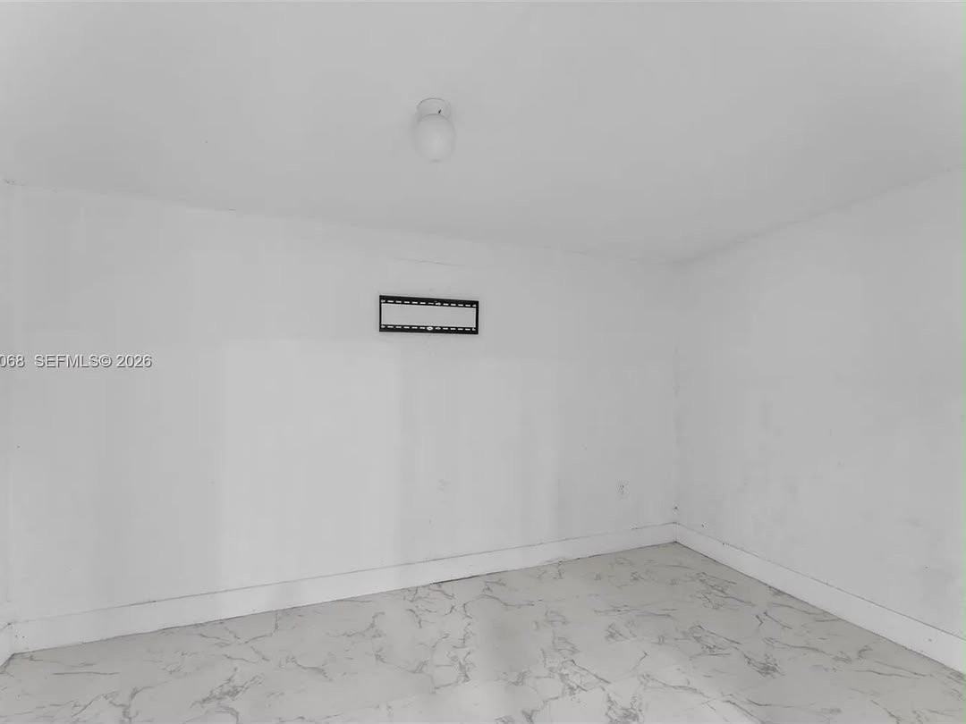 8246 Sw 147th Ct - Photo 4 of 14