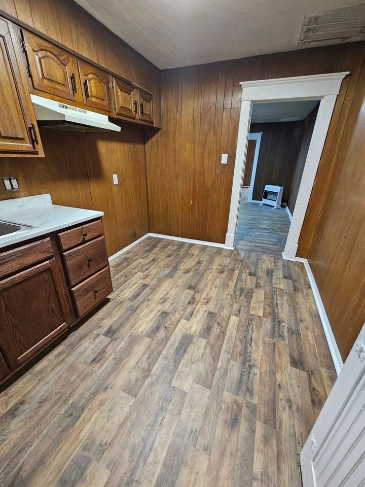 920 Wisconsin St #E - Photo 5 of 13