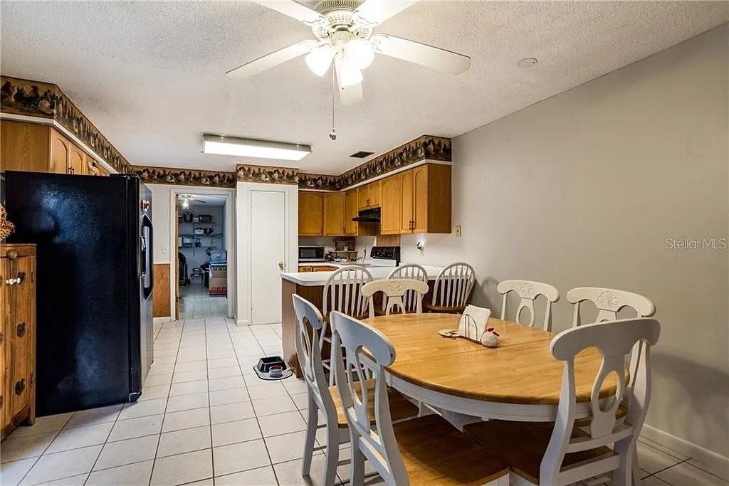 3412 Lori Ln N - Photo 7 of 7