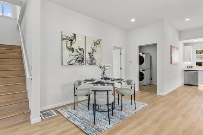 505 Burnett Ave S - Photo 5 of 9