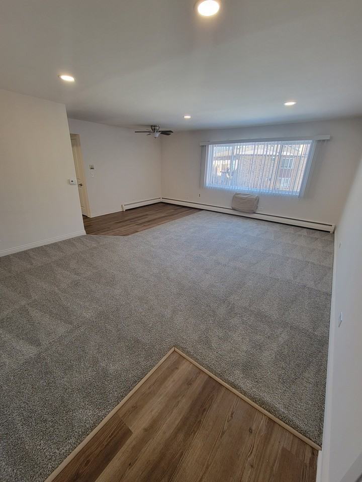 470 Saint Moritz Dr #2D - Photo 2 of 9