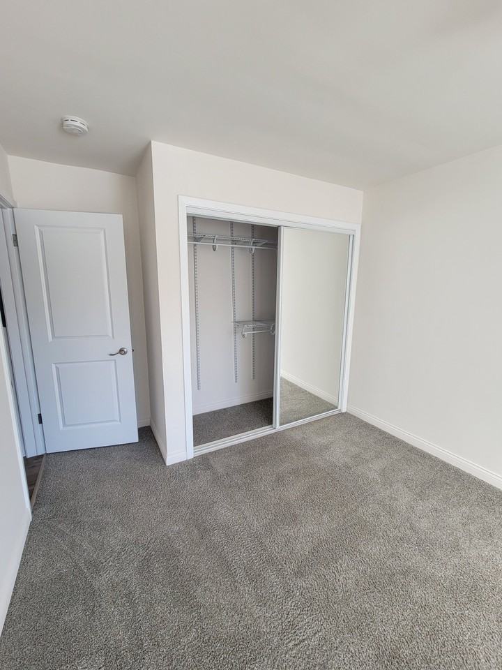 470 Saint Moritz Dr #2D - Photo 6 of 9