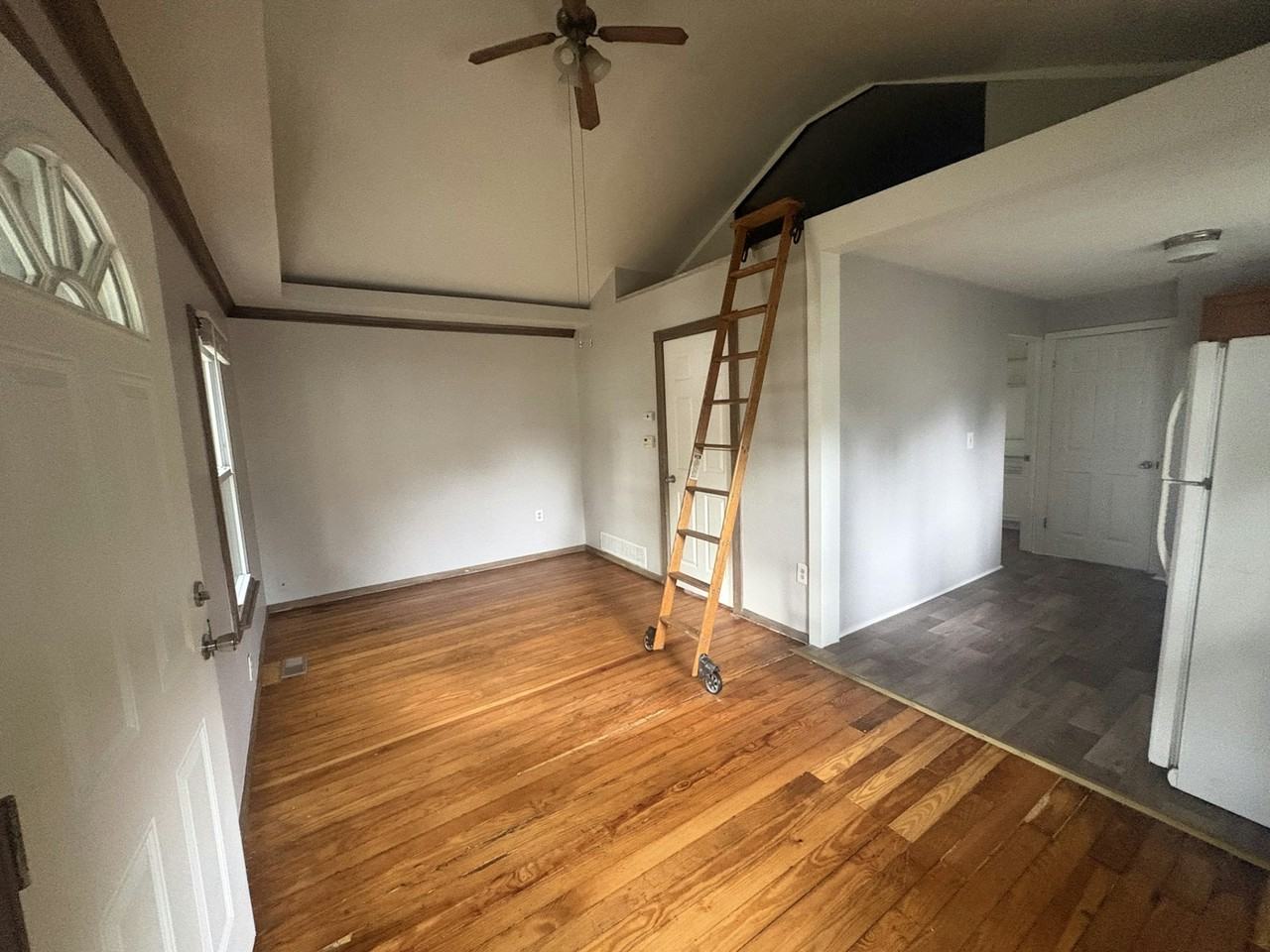 525 Stratford Road - Photo 3 of 8