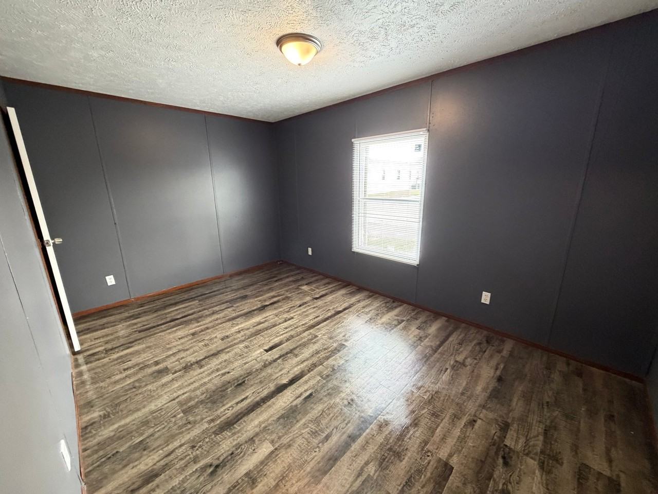 34 Locust St - Photo 2 of 11