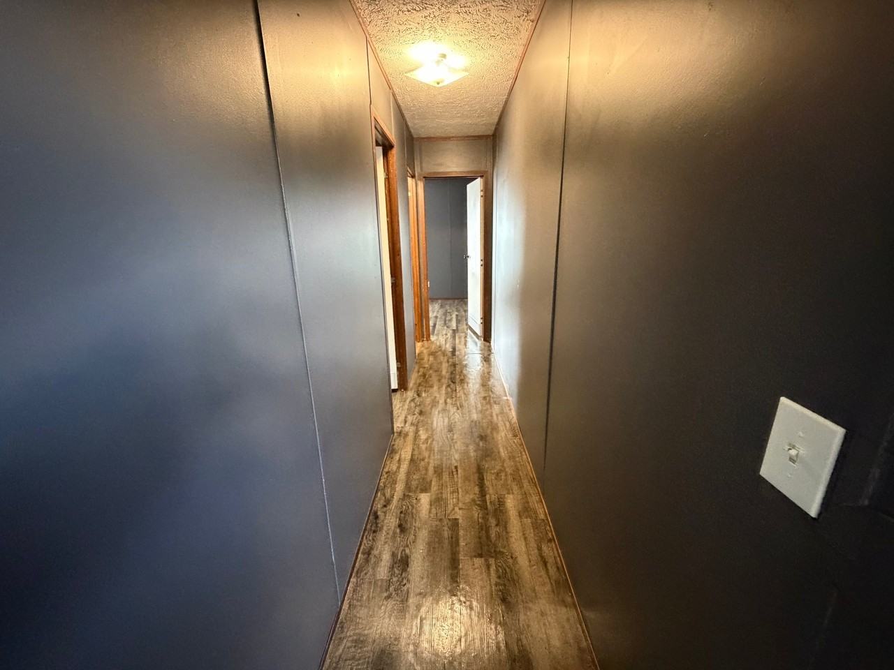 34 Locust St - Photo 5 of 11