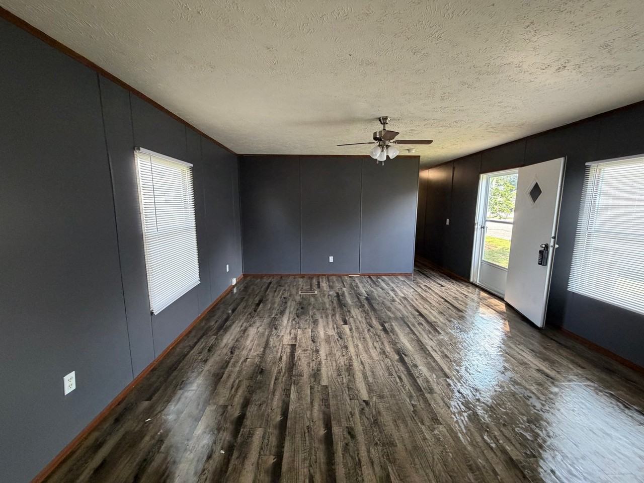 34 Locust St - Photo 7 of 11