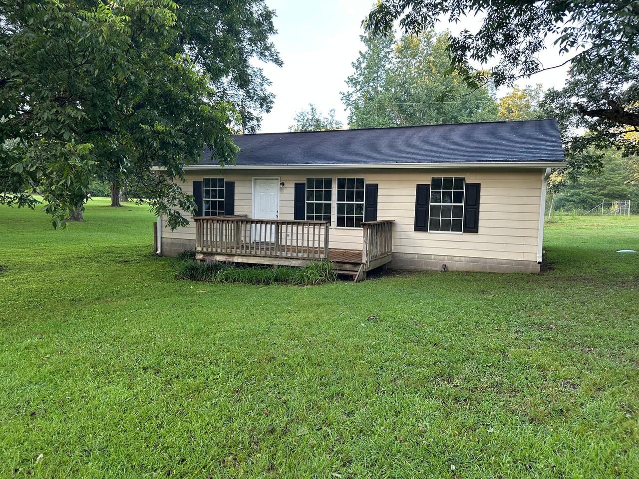 63 Lee Rd - Photo 2 of 15