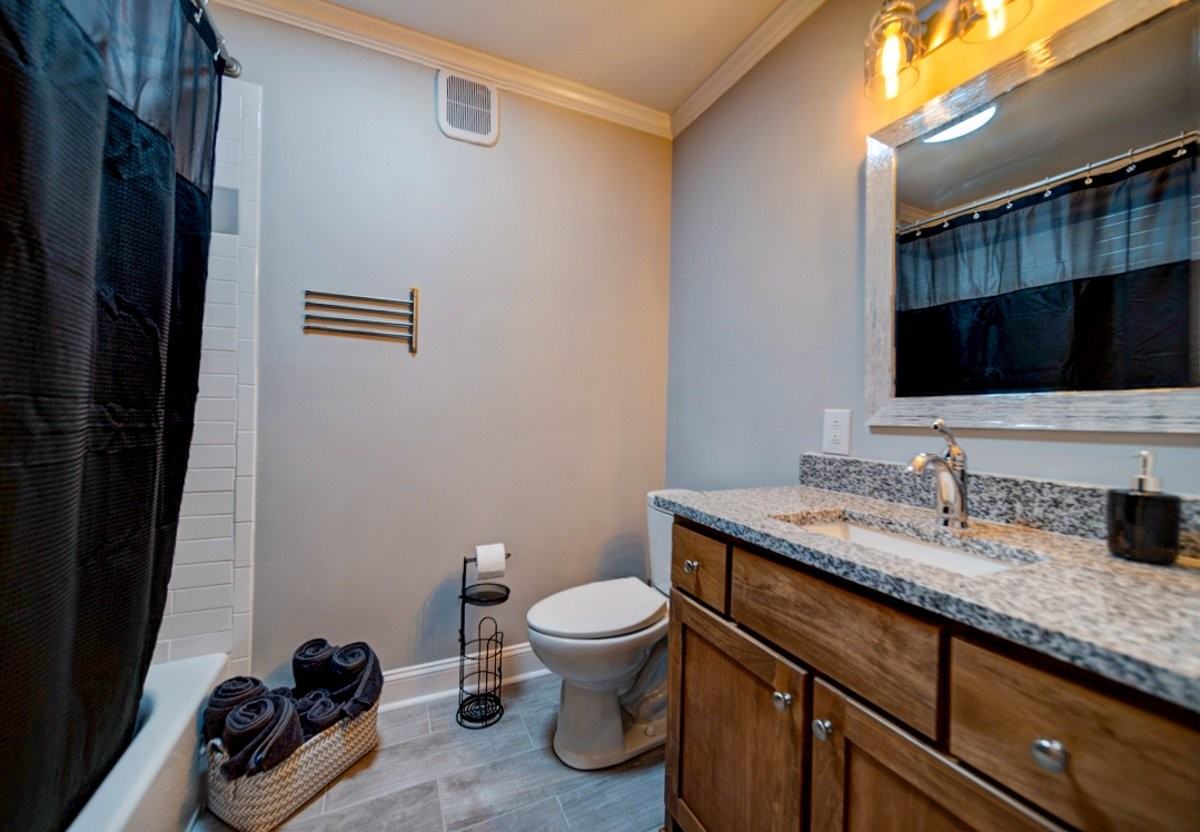 401 Kingwood Dr #B - Photo 7 of 11