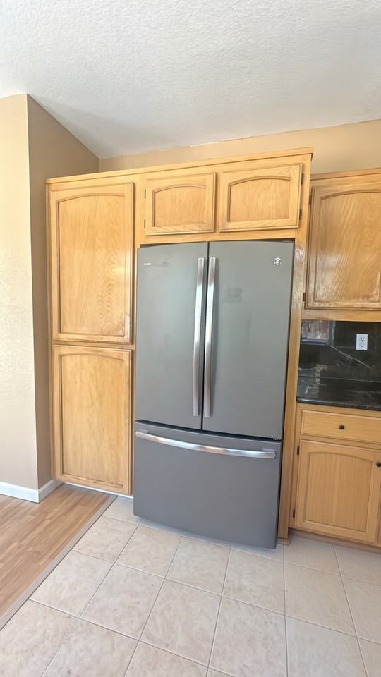 181 Summerwind Dr - Photo 3 of 8