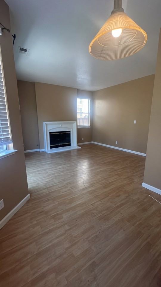 181 Summerwind Dr - Photo 5 of 8