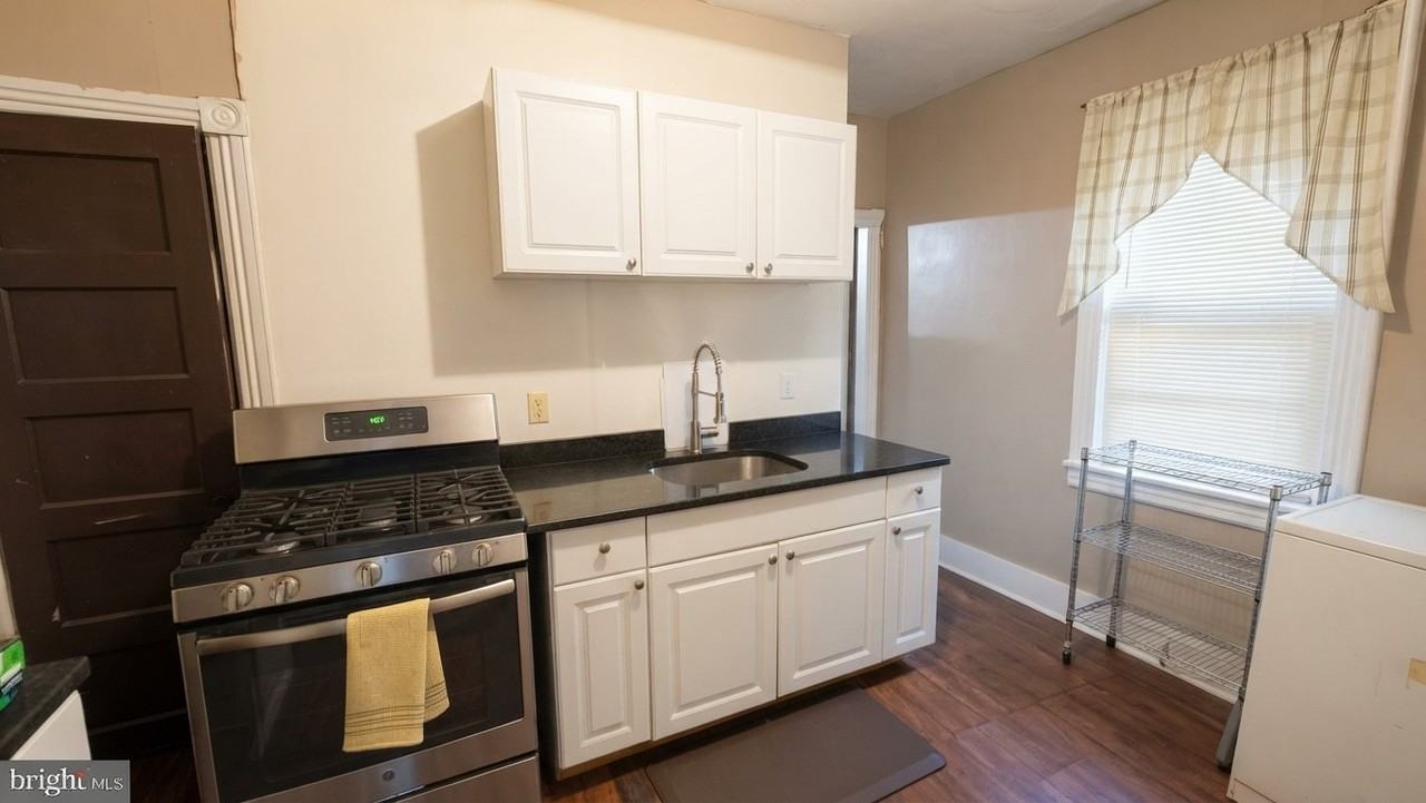 43 Edgemere Ave - Photo 4 of 5