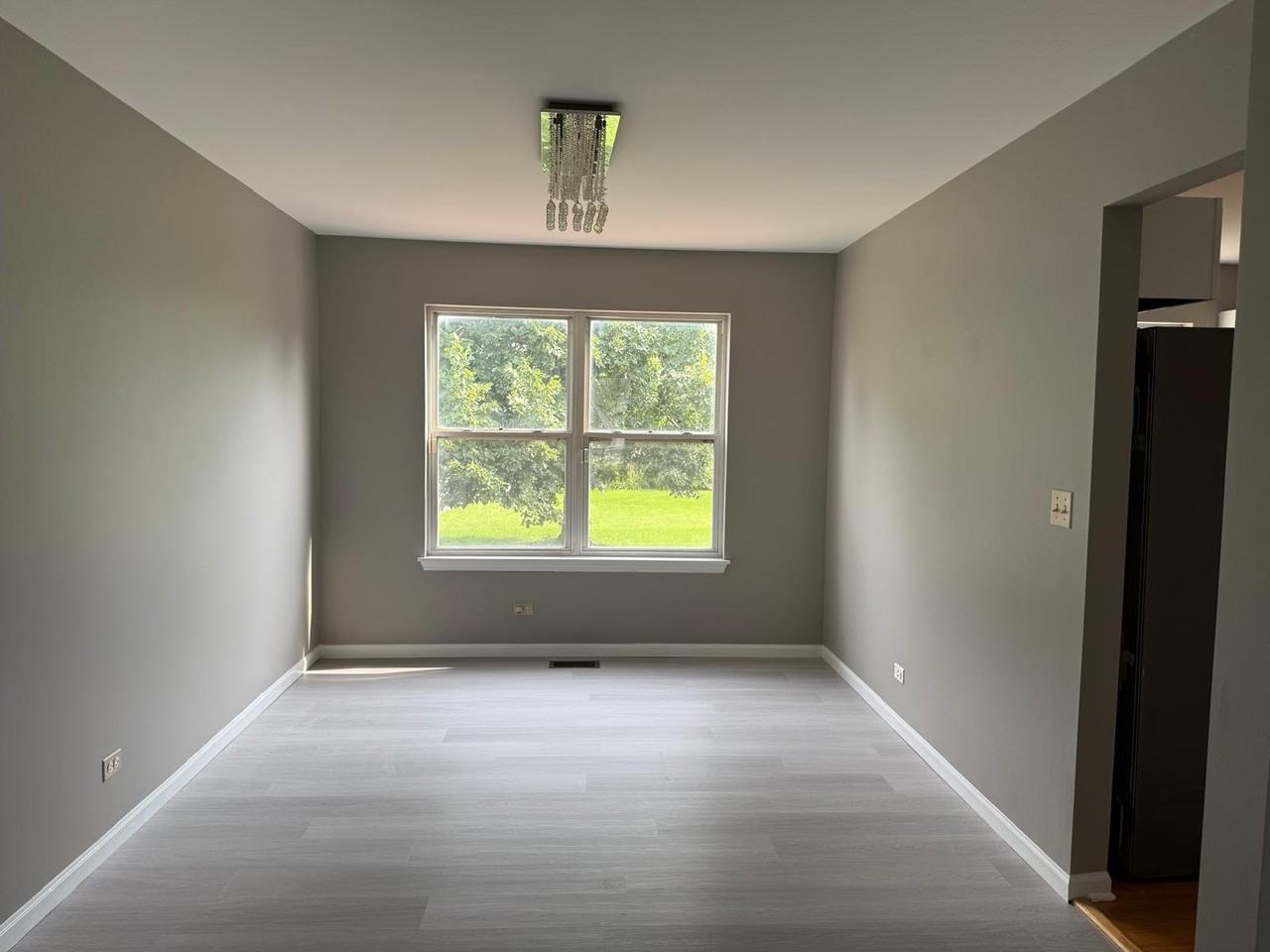3713 Edgebrook Ct - Photo 3 of 17