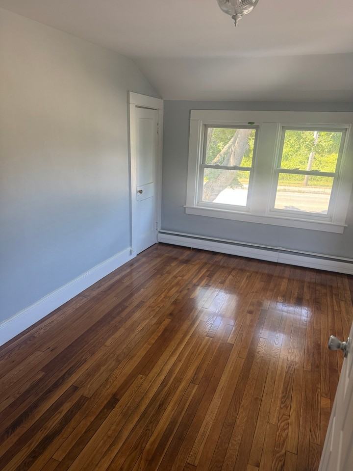 689 E Falmouth Hwy #3 - Photo 3 of 9