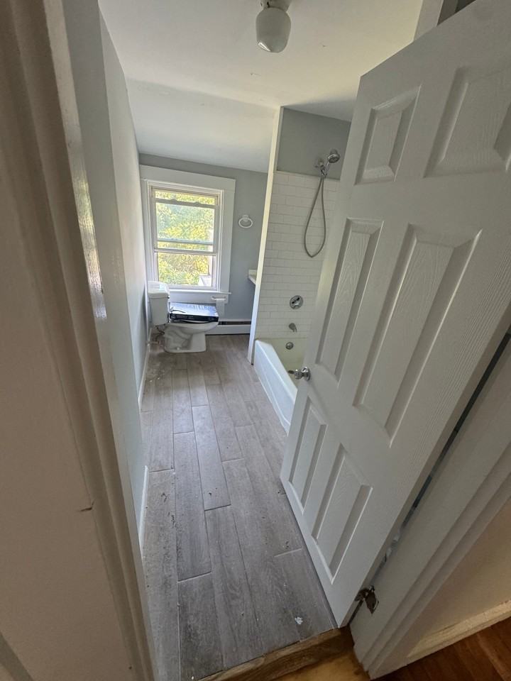 689 E Falmouth Hwy #3 - Photo 5 of 9