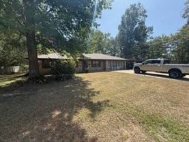 2412 Redbud St - Photo 1 of 1