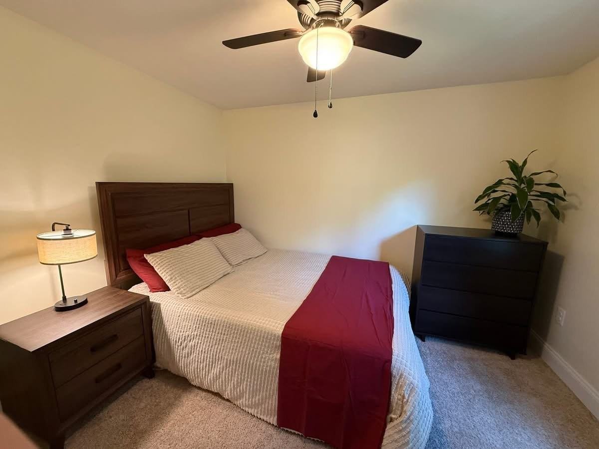45505 Holly Rd - Photo 3 of 8