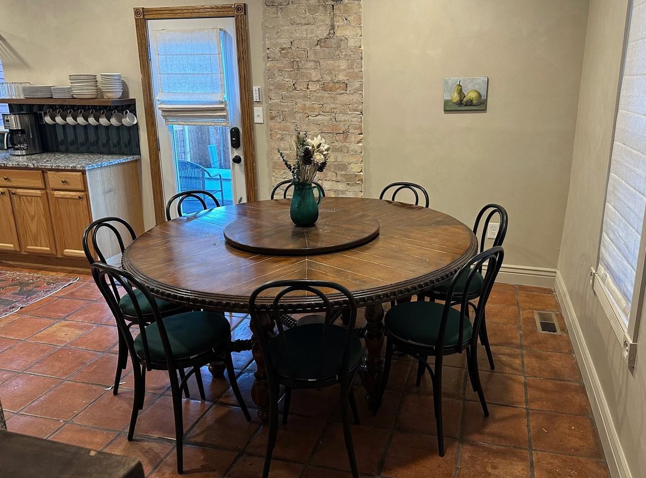 343 E St - Photo 5 of 20