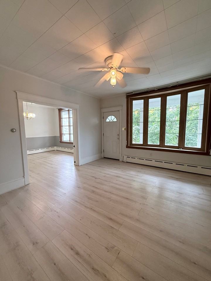 26 S Jackson St - Photo 3 of 5