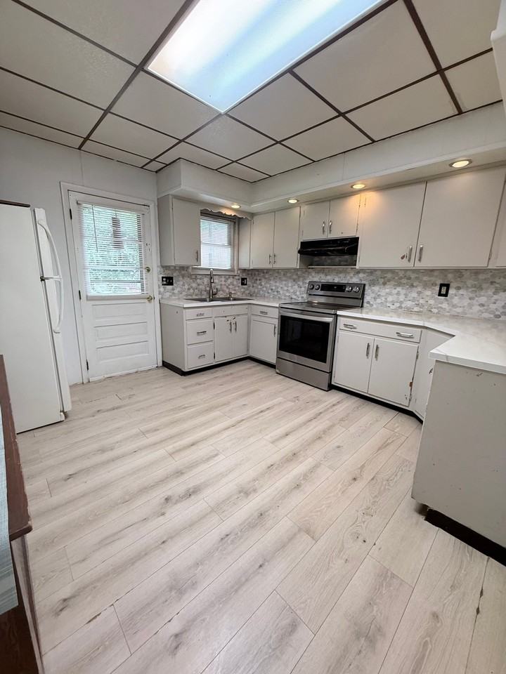 26 S Jackson St - Photo 4 of 5