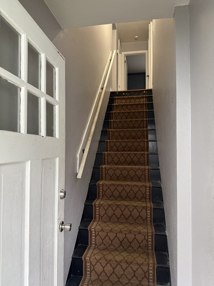 820 1/2 Vine St - Photo 2 of 20