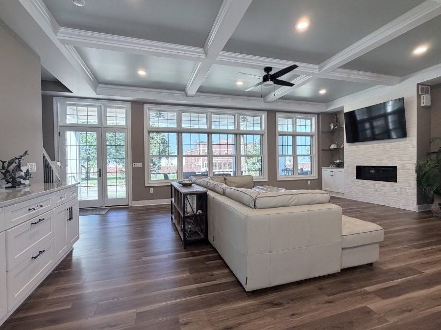 213 Beach Ave - Photo 3 of 20