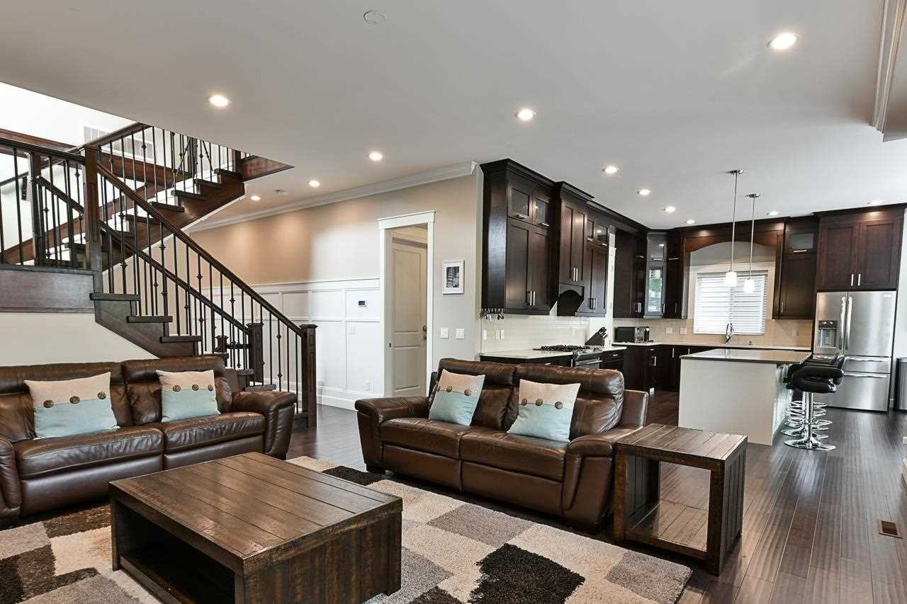 79 Avenue - Photo 5 of 15