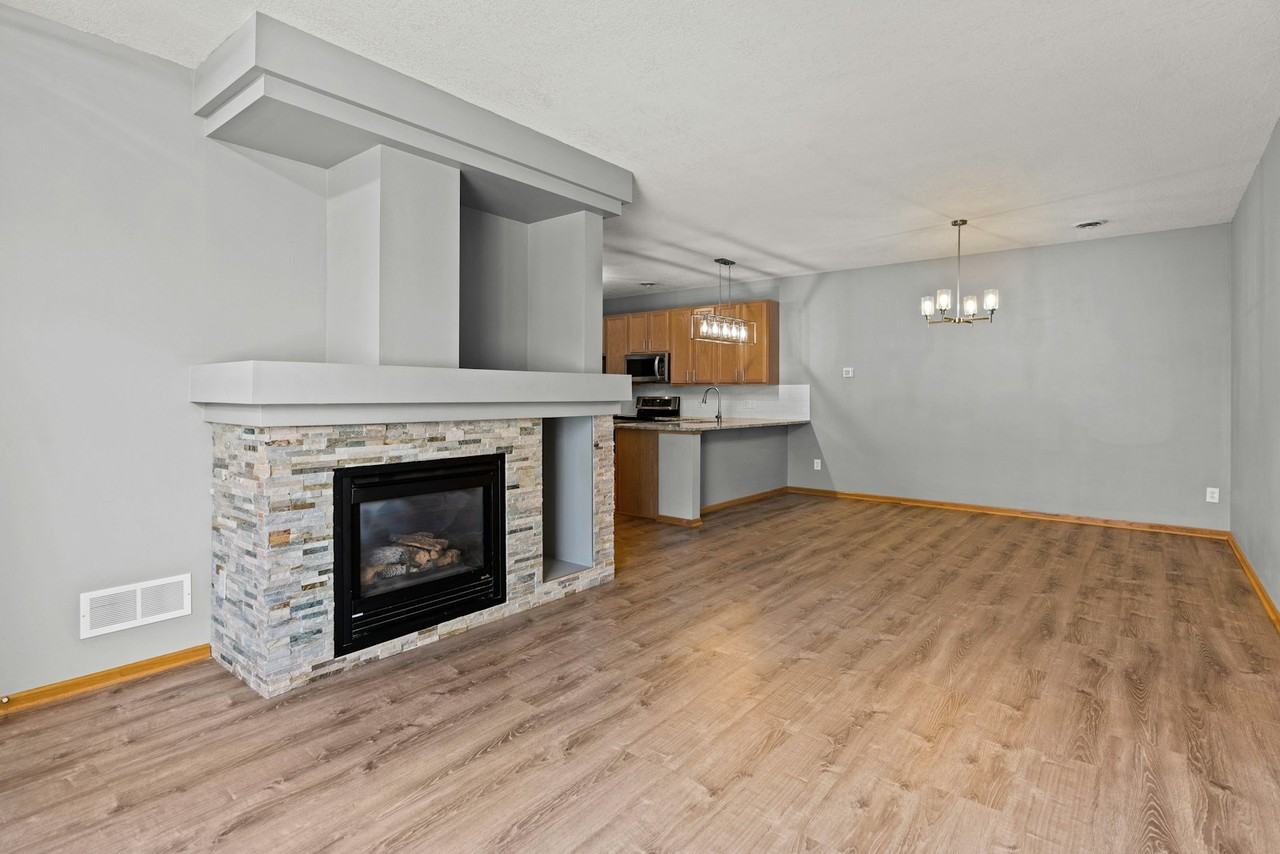 18012 69th Place North - Photo 5 of 19