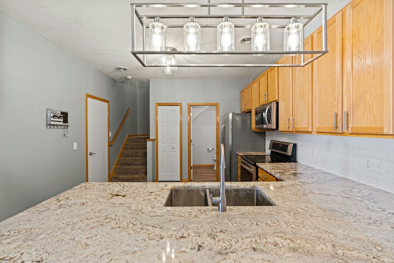 18012 69th Place North - Photo 7 of 19