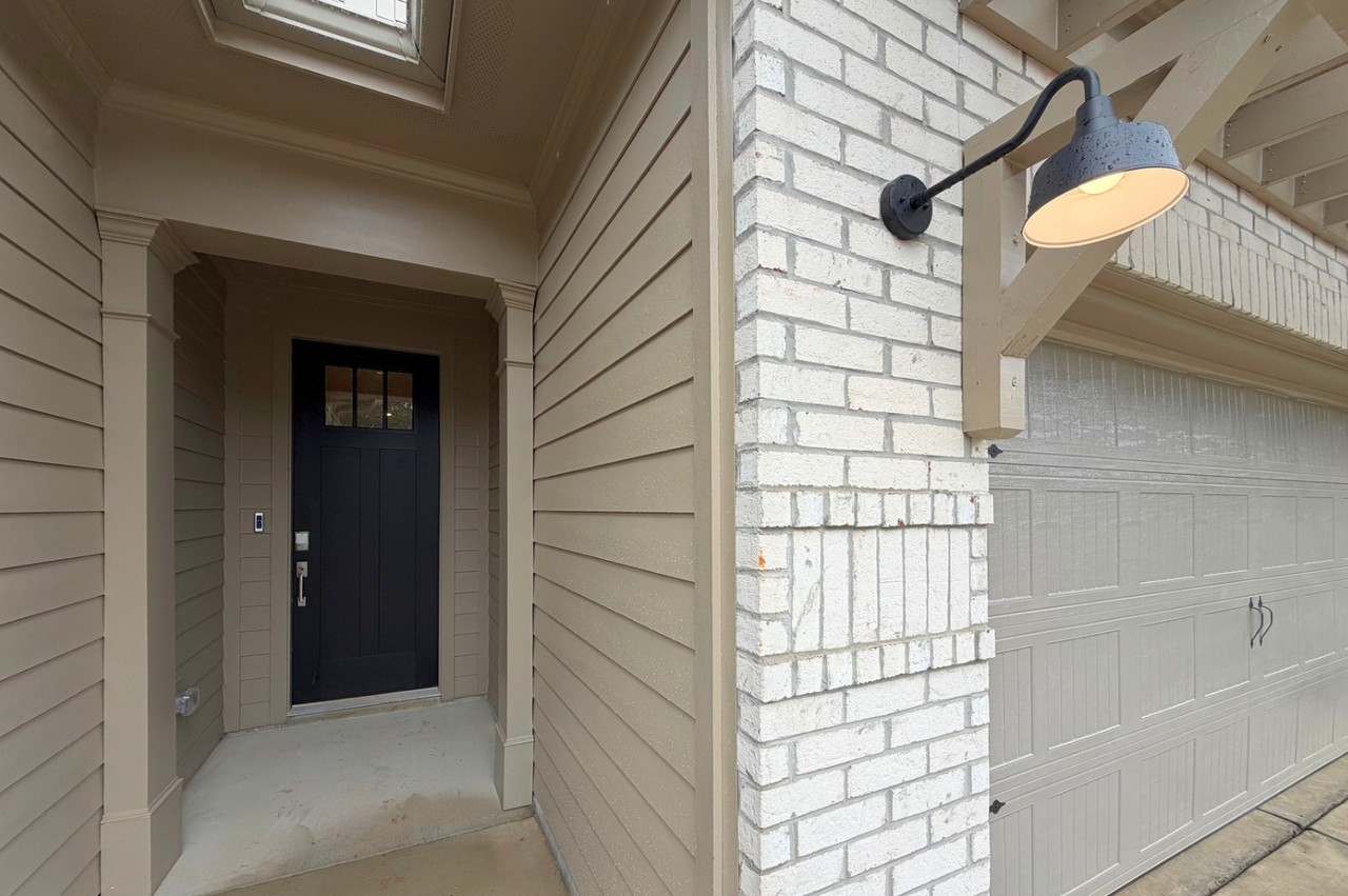 137 Clift Creek Drive - Photo 2 of 39