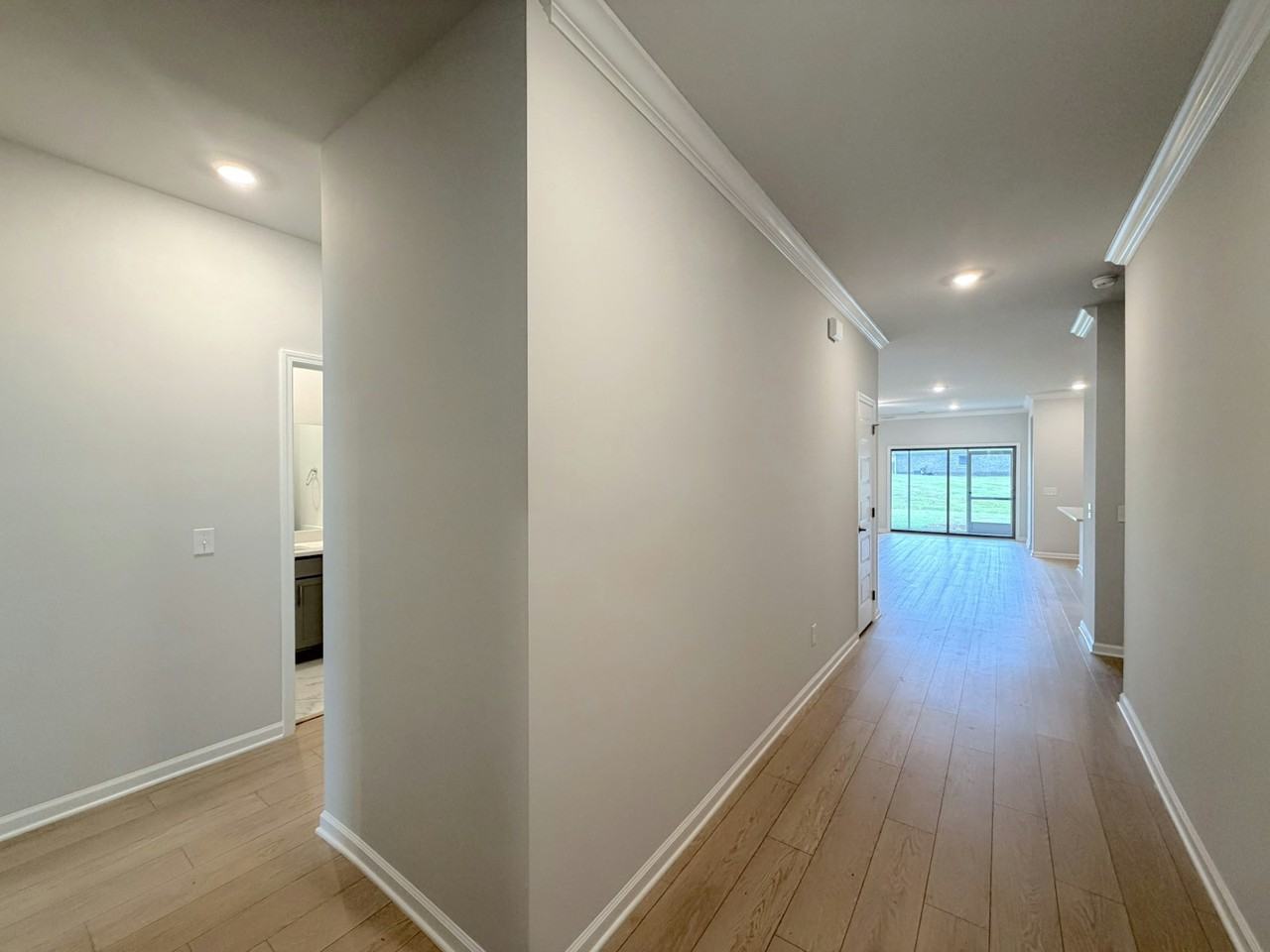 137 Clift Creek Drive - Photo 4 of 39