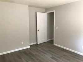 featured image of 1410 S 32nd Ave