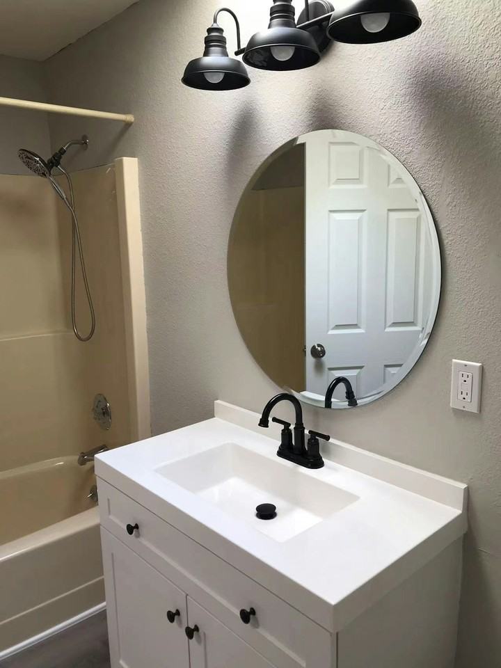 1410 South 32nd Avenue - Photo 4 of 6