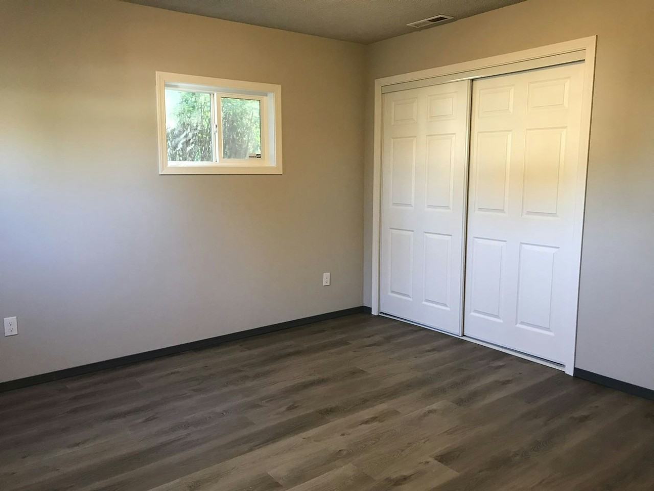 1507 South 8th Avenue - Photo 3 of 9