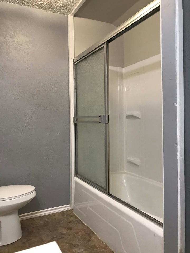 1507 South 8th Avenue - Photo 6 of 9