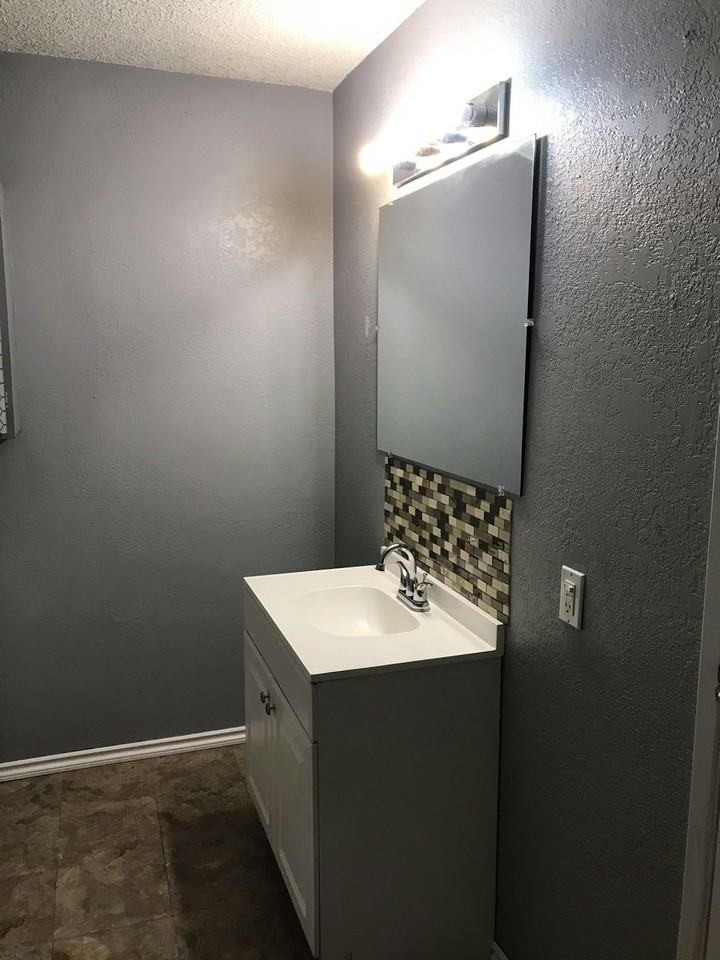 1507 South 8th Avenue - Photo 7 of 9