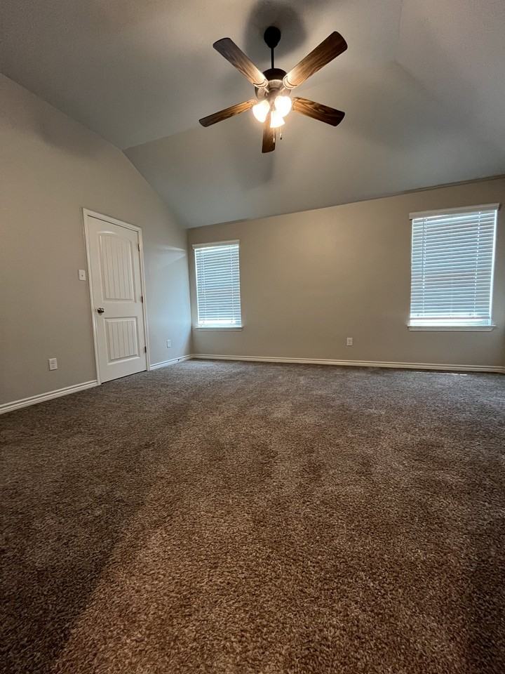 2207 Martin Luther King Jr Blvd #B - Photo 4 of 18