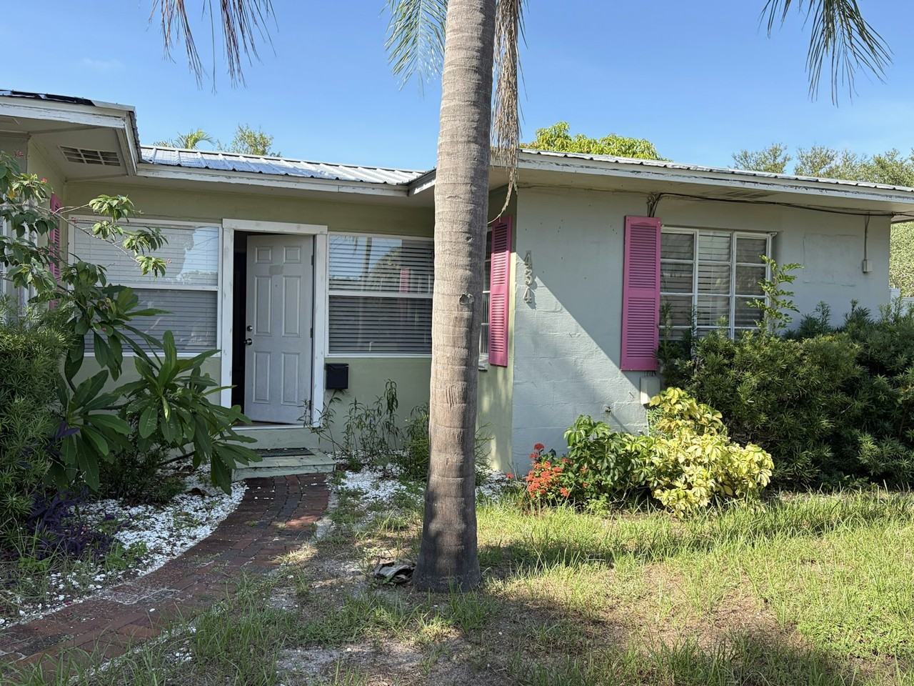 434 Woodlawn Avenue - Photo 4 of 25