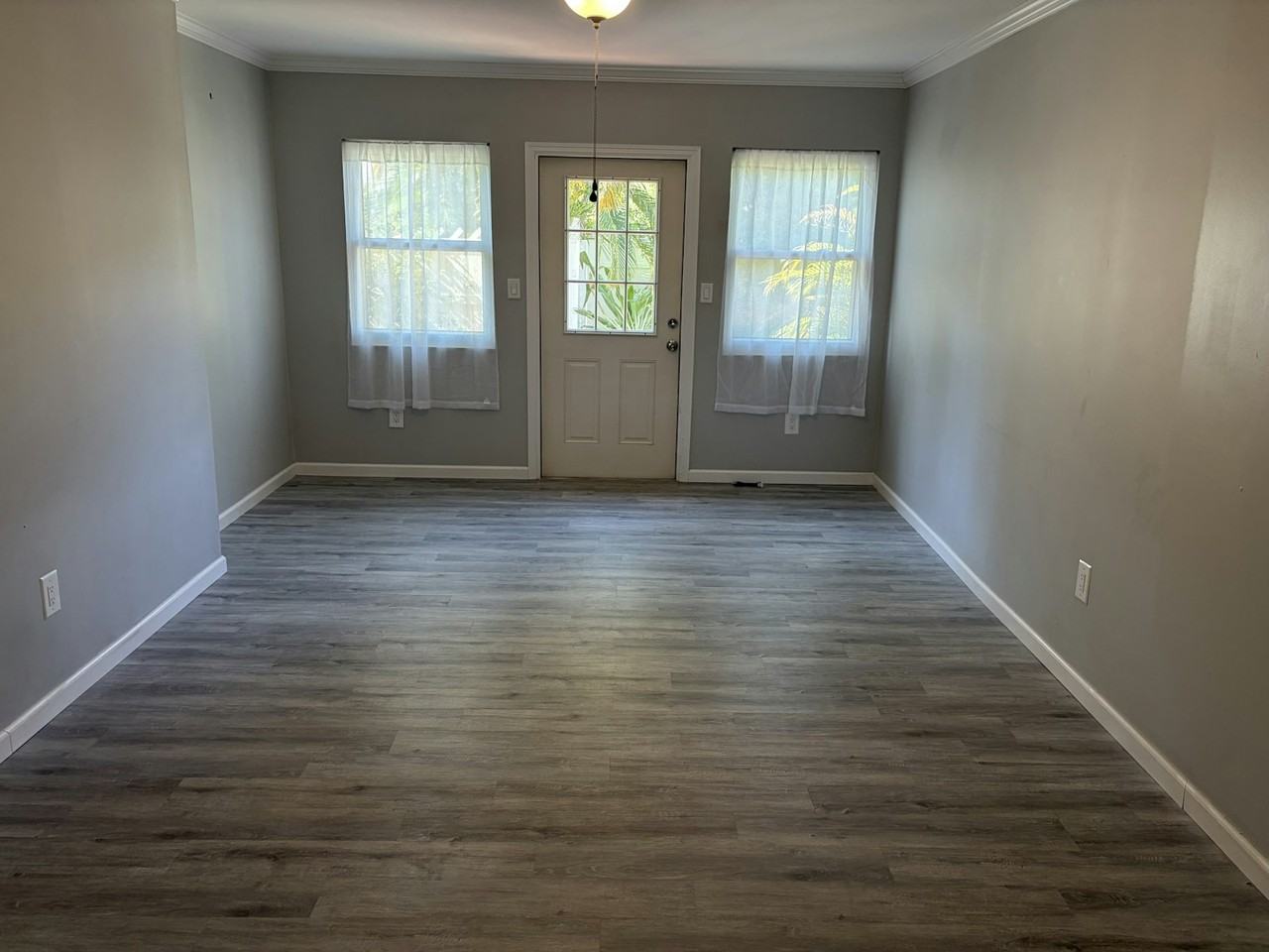 434 Woodlawn Avenue - Photo 6 of 25