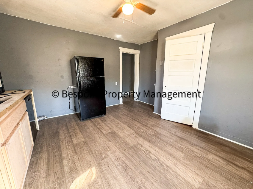 158 Main St, Unit 3 - Photo 7 of 23