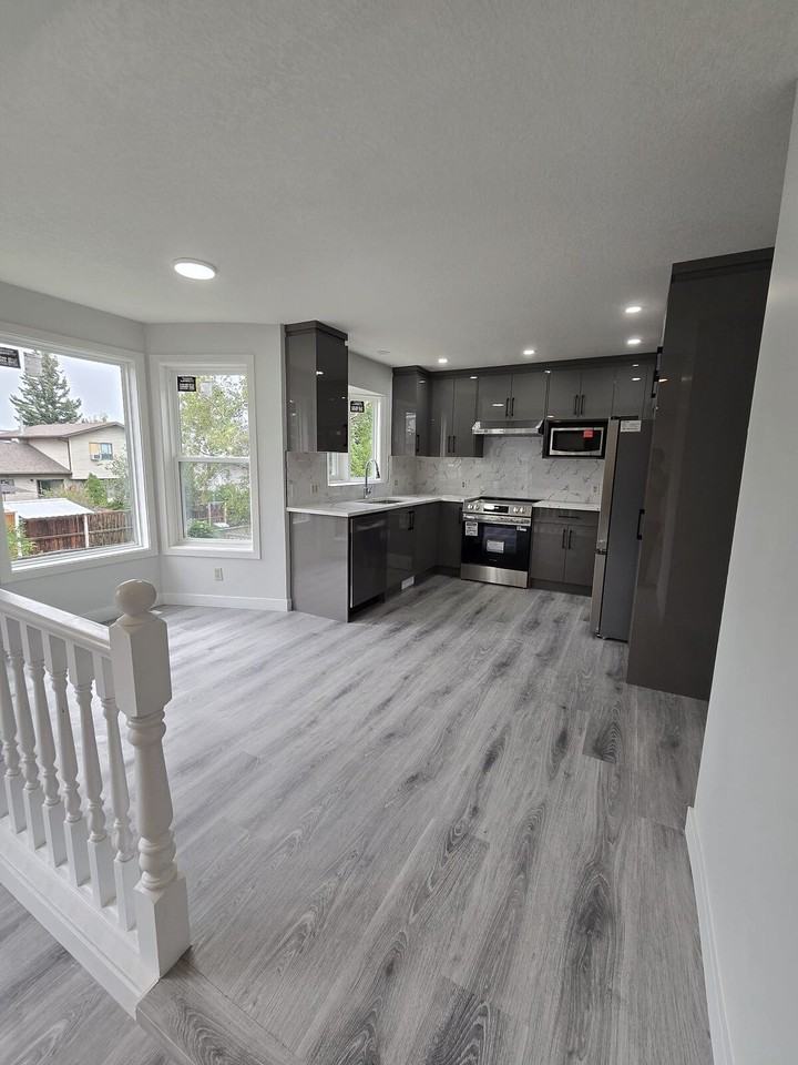 52 Edgebrook Rd Nw - Photo 3 of 29