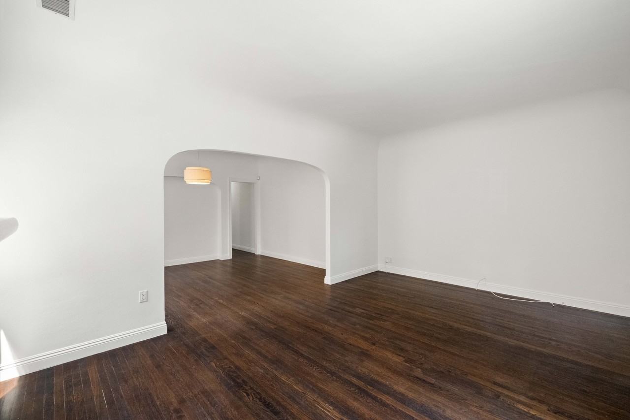 1381 S Orange Dr #1381 - Photo 5 of 26