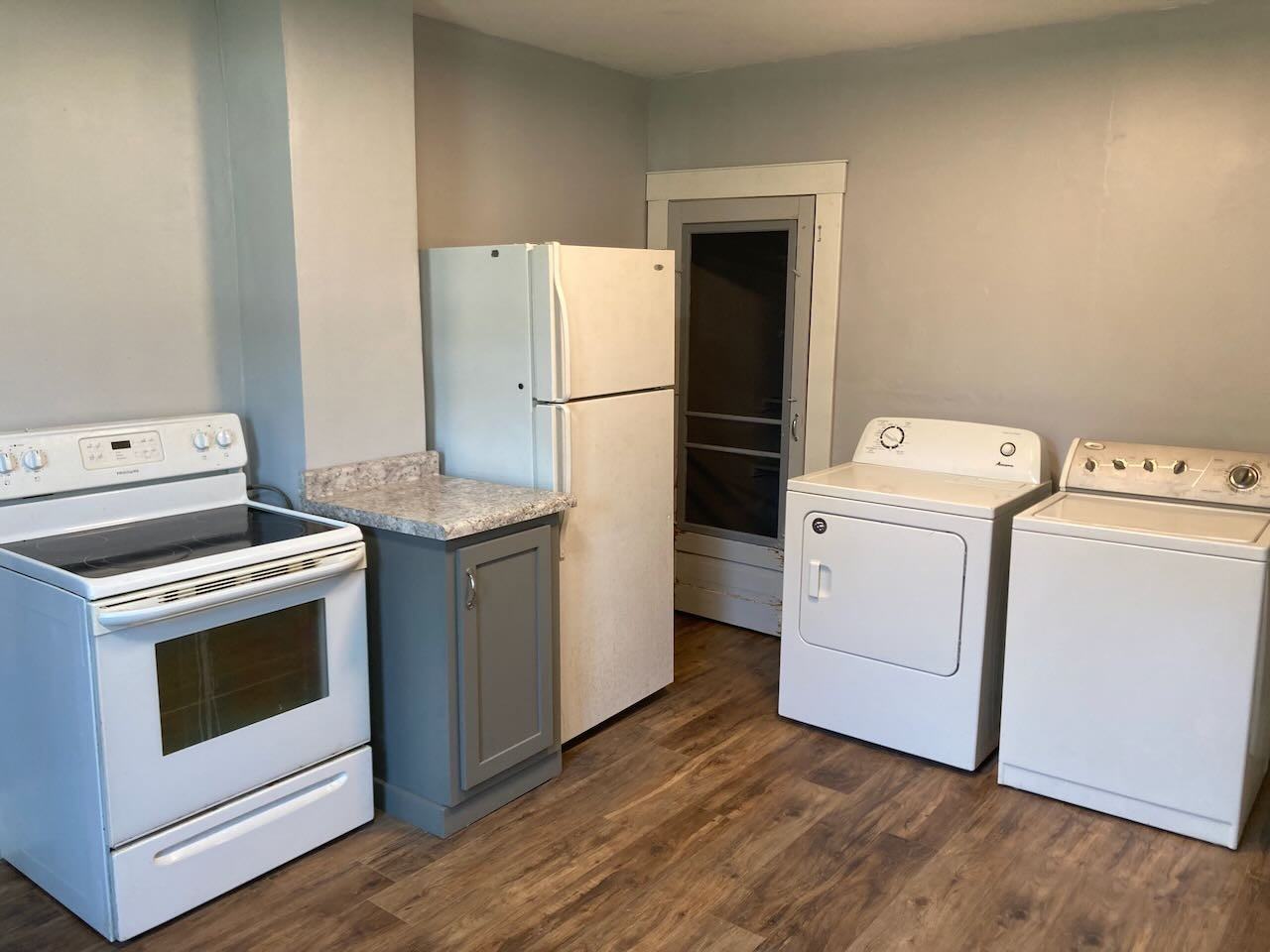 901 Clark St #1 - Photo 3 of 12