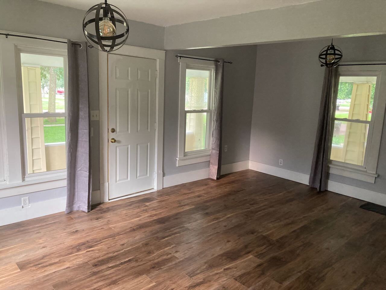 901 Clark St #1 - Photo 5 of 12