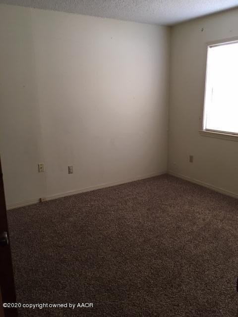 505 Harrell Ln Apt A - Photo 7 of 13