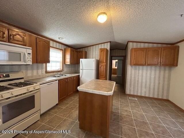 1229 Sunrise Ln - Photo 5 of 10