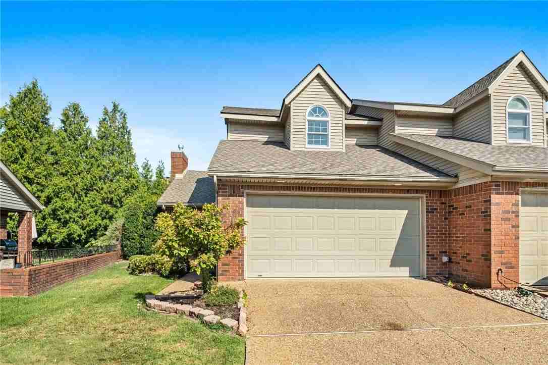 27 Prairie Dunes Dr - Photo 3 of 29